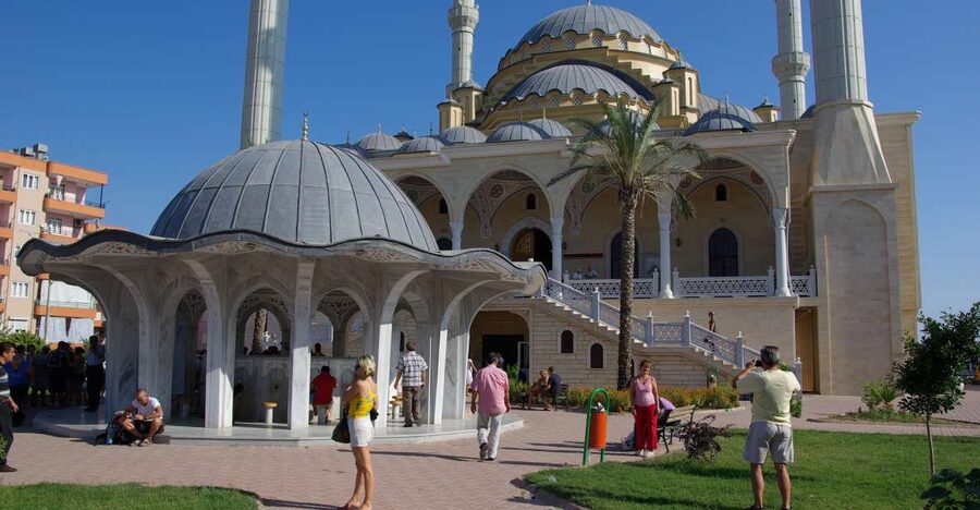 Manavgat River Cruise and Bazaar Tour w/ Lunch - Onboard barbecue lunch: useful, filling, and not all-inclusive