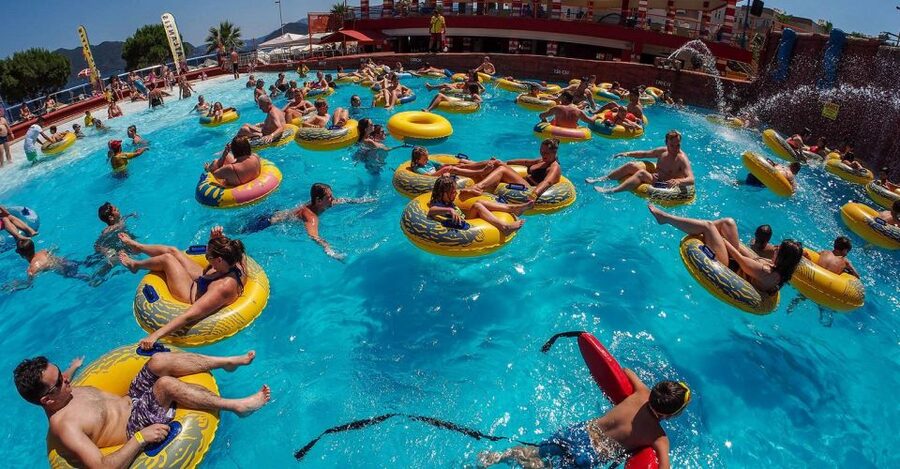 Marmaris: Atlantis Water Park Transfer and Entry Ticket - The first splash: slides and pools