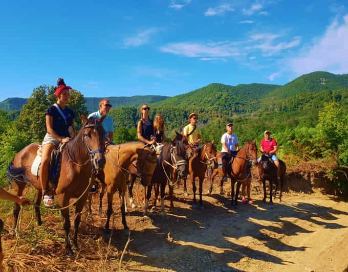 Marmaris: Horse Riding Experience with Hotel Transfers - Guides, safety, and comfort on horseback