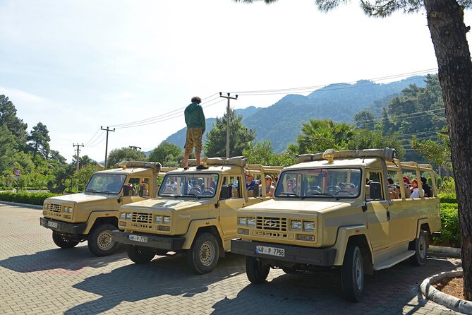 Marmaris: Jeep Safari, Turgut Waterfall, Jesus Beach w/Lunch - The water fight is the main event for many people