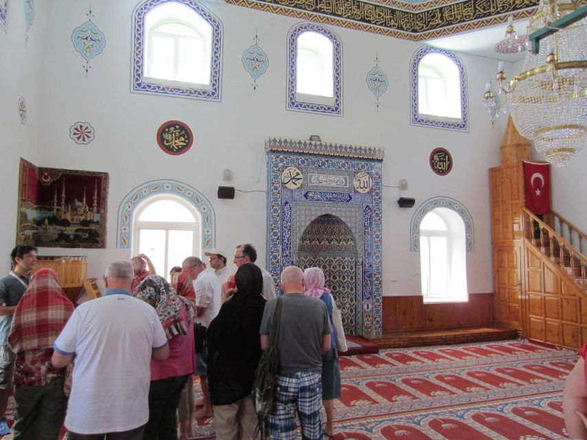 Marmaris: Local Village Tour with Lunch - Watching carpets take shape at Turgut