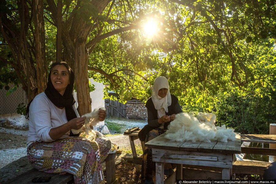Marmaris: Local Village Tour with Lunch - Extra stops reported along the route