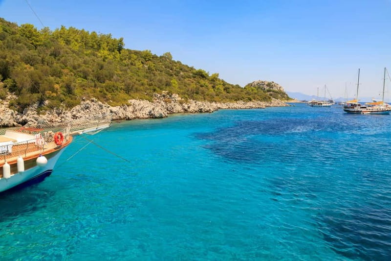 Marmaris: Pirate Boat Trip with Meal, Drinks and Transfer - Turunç adds time ashore for shopping