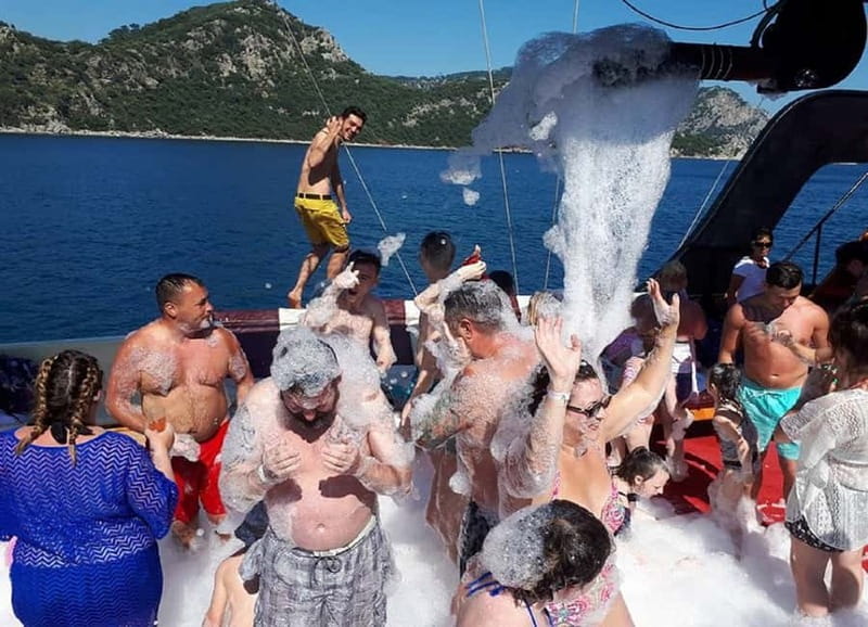 Marmaris: Pirate Cruise, Lunch, Soft Drinks, and Foam Party - Hotel pickup and the seven-hour schedule