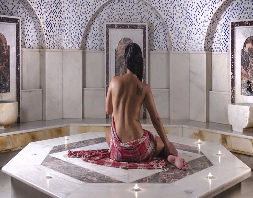Marmaris: Traditional Turkish Bath Experience with Transfers - Changing rooms, lockers, and what to wear
