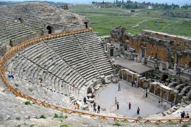 Pamukkale and Hierapolis Full-day Guided Tour from Alanya - Walking onto Pamukkale’s white terraces