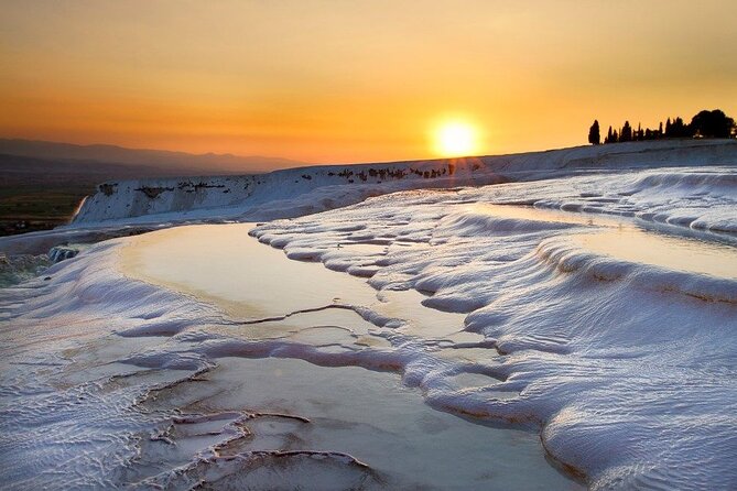Pamukkale Full-Day Tour from Antalya with Lunch - What the $85 price really covers
