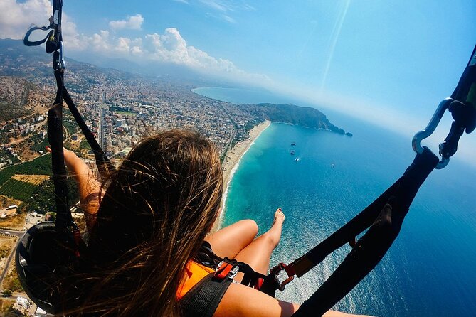 Paragliding Experience at the Peerless Cleopatra Beach - From an Antalya hotel to Yassı Tepe