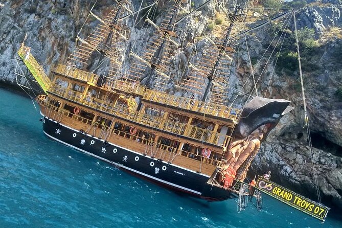Pirate Boat Tour With Foam Party in Alanya - Music, shows, and the foam party