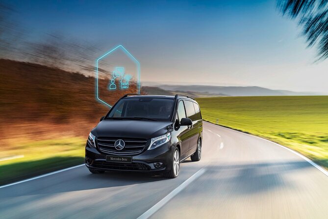 Private Antalya Airport Transfer Service - Meeting your driver at Antalya Airport