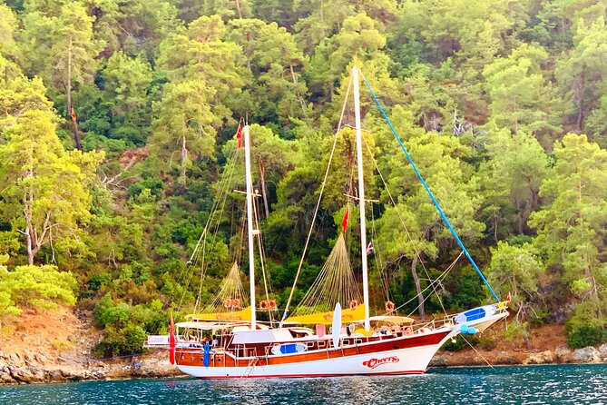 Private Blue Cruise with Cheers Yachting in Turkey - Day 3: Kekova’s sunken ruins and Kaleköy’s castle