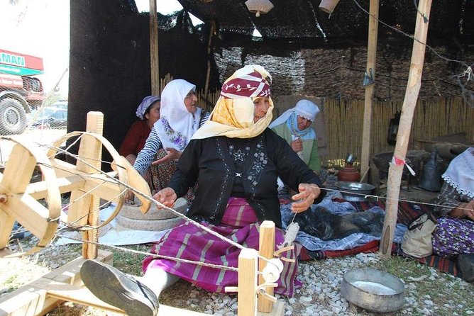 Private Bodrum Village Tour + 1 Glass Free Local Wine - Seeing Turkish rugs made by hand