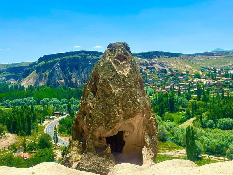 Private/Shared Green Tour with Derinkuyu and Ihlara Valley - Going eight levels down at Derinkuyu