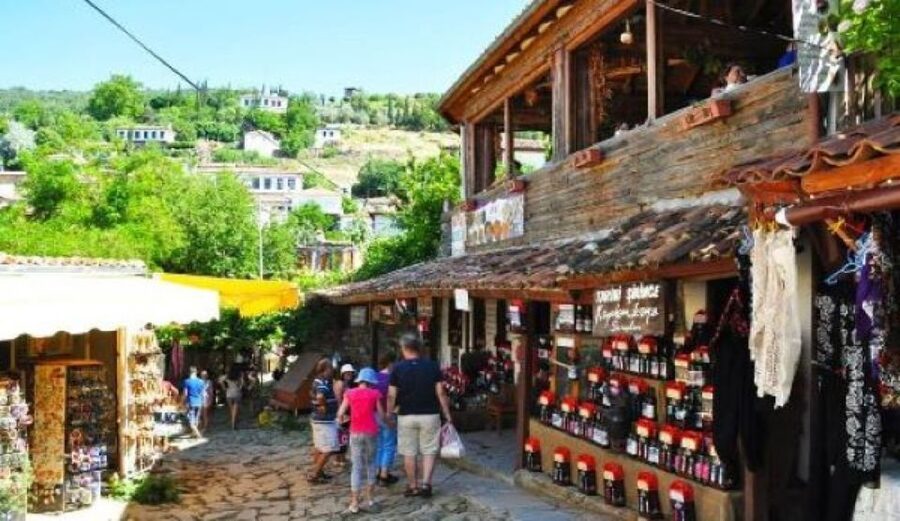 Private Sirince Village Tour From Kusadasi Port Cruiser Only - The Arvalya Rugs stop and countryside lunch