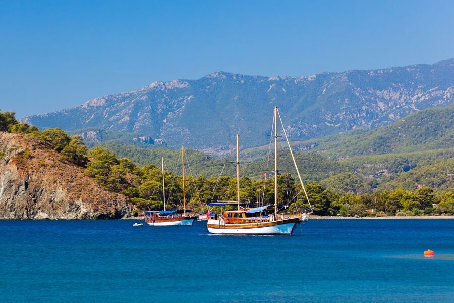 Relaxing Boat Trip with Lunch and Drinks - Key points to know before you book