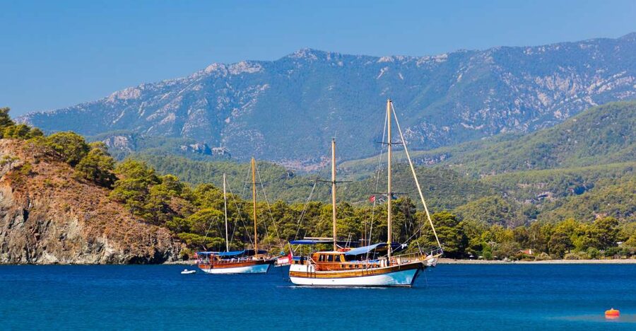 Relaxing Boat Trip with Lunch and Drinks - From Antalya to Kemer Marina