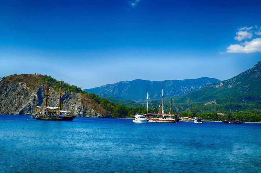 Relaxing Boat Trip with Lunch and Drinks - How good is the $47 value?