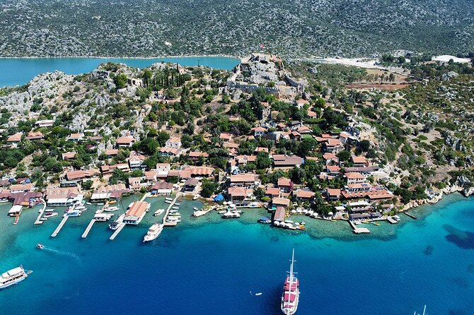 Sail Turkey: 18-39's Fethiye to Olympos Gulet Cruise - Life aboard the gulet
