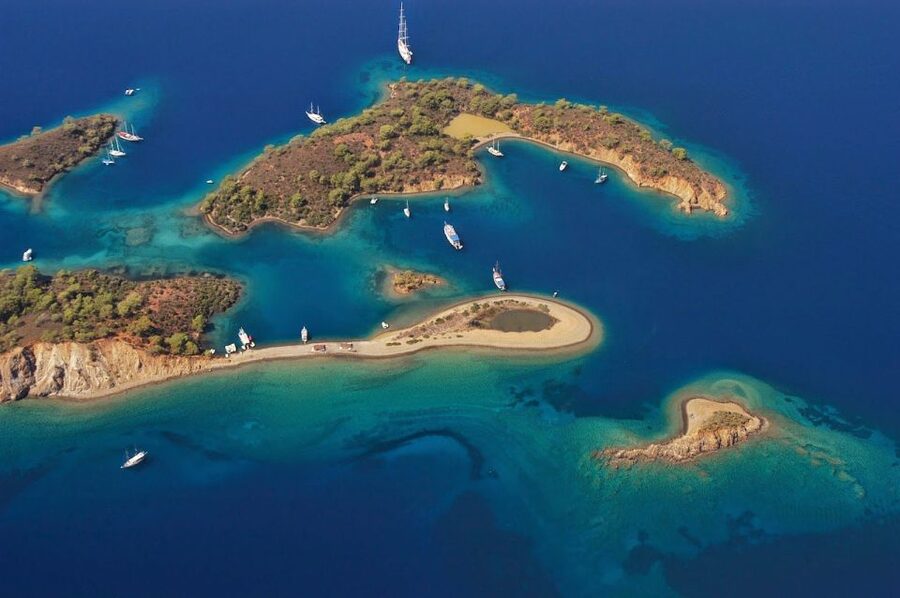 Sarigerme: 12 Islands Boat Trip with Lunch and Transfer - Cleopatra Bath and the remains of Lydae