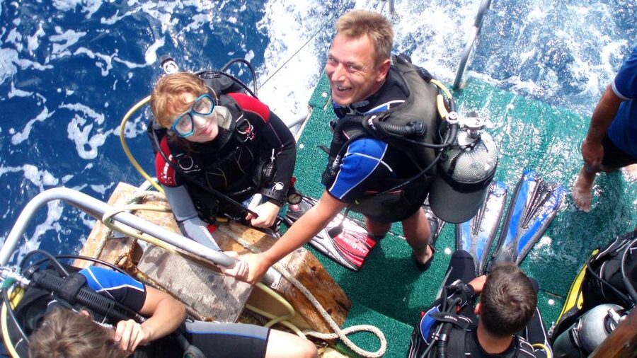 Scuba Diving Tour with Transfer From Alanya and city of Side - What certified participants can expect
