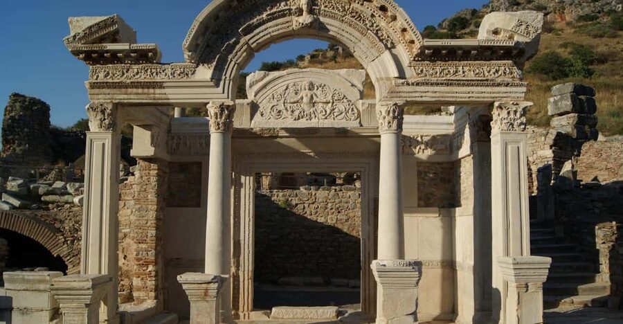 Shore Excursions: 3 Hours Easy Ephesus Tour - Guides who make the short visit work