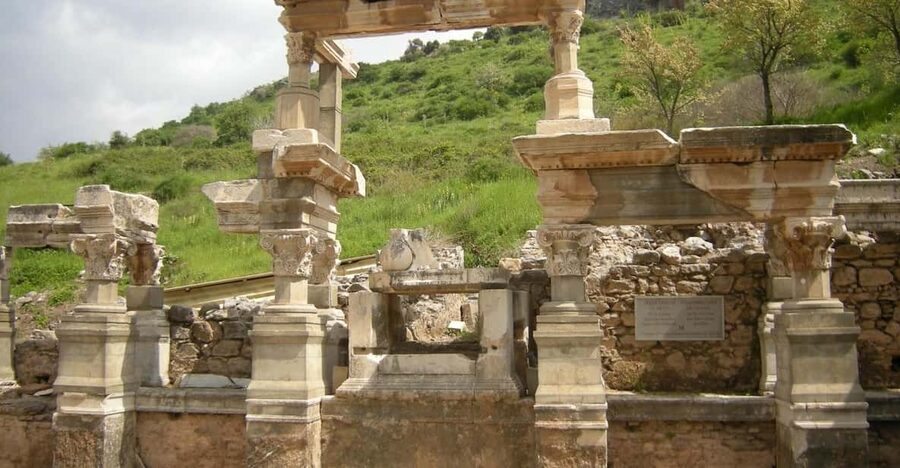 Shore Excursions: Half Day Ephesus & Şirince Village Tour - From Ege Ports to Ephesus in a comfortable van