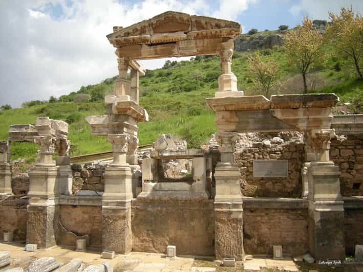 Shore Excursions: Half Day Ephesus & Şirince Village Tour - Walking the marble streets of Ephesus