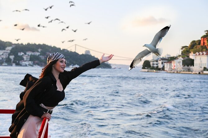 Short Bosphorus Cruise Tour With Hotel Pickup And Audio Guide - Tea, coffee, WiFi, and the onboard facilities