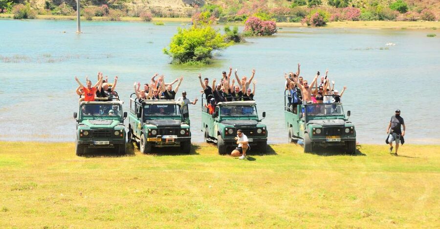 Side: Green Canyon and Waterfall Jeep Safari with Lunch - Riding through the Taurus Mountains