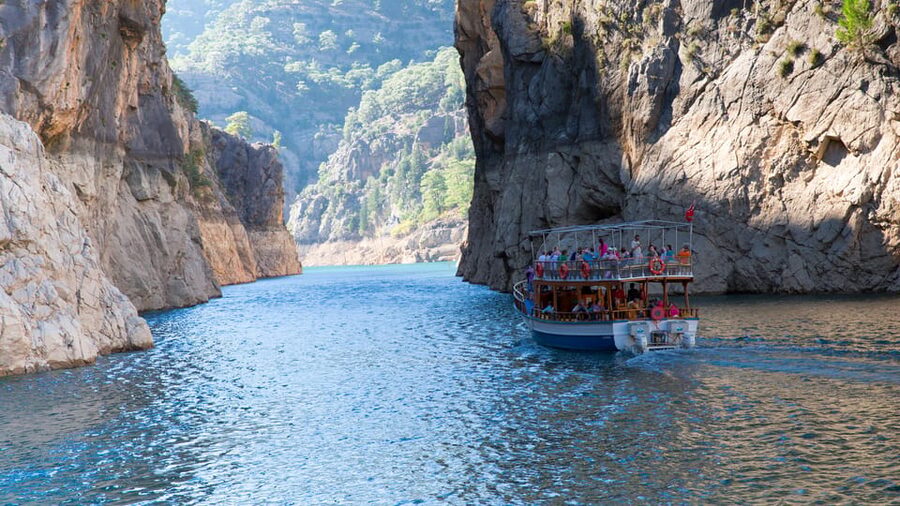Side: Green Canyon Boat Trip & Bus Safari with Lunch - The Mosque Visit and Local Traditions