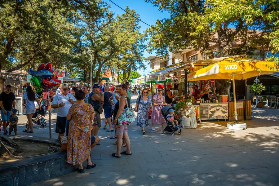 Side: Manavgat River Boat Trip & Grand Market w/ Lunch - What lunch is like on board
