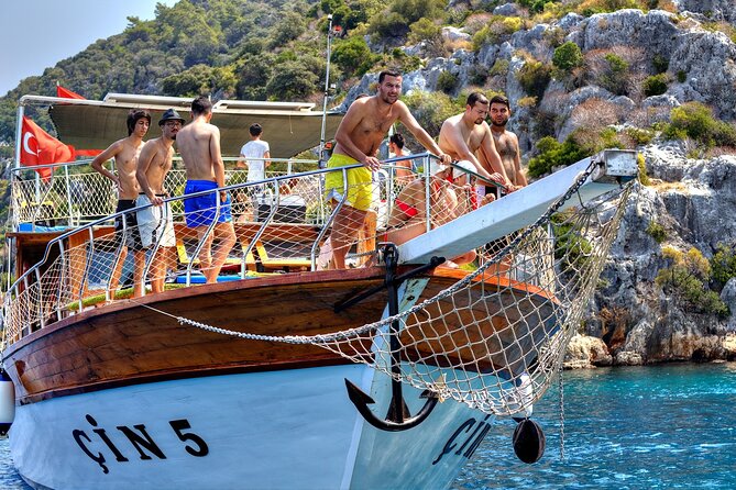 Sightseeing Cruise from Old Town Harbor - Seeing Kaleici from the water