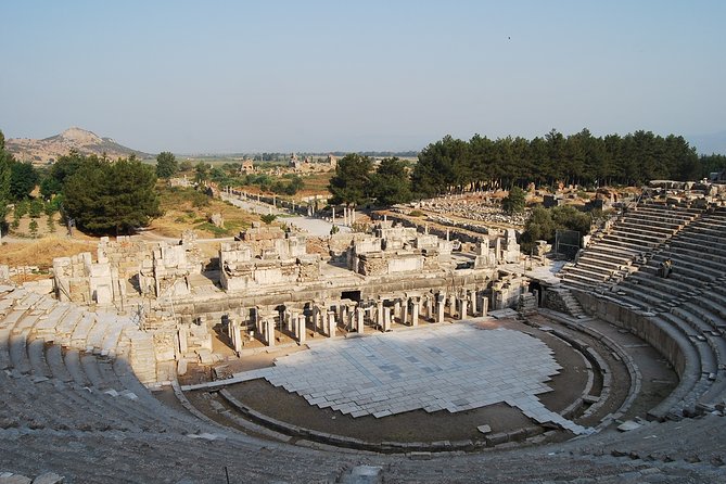 SKIP-THE-LINE: Group & Private Ephesus Tour ENTRY FEE & LUNCH - The carpet village combines lunch with a craft demonstration