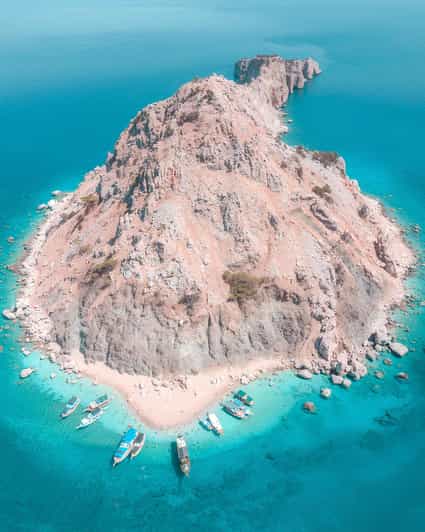 Suluada Boat Tour from Side, Antalya & Kemer: Swim & Lunch - A modern boat with room to settle in