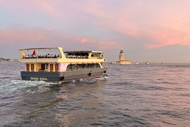 Sunset Cruise with Stop along Asia: Discover Istanbul's Bosphorus - Why the Bosphorus is the real star