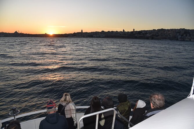 Sunset Cruise with Stop along Asia: Discover Istanbul's Bosphorus - The Beylerbeyi stop and the sunset question