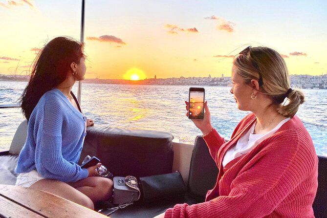 Sunset or Daytime Istanbul Guided Luxury Yacht Cruise with Snacks - A Route Packed With Palaces, Bridges, and Fortresses