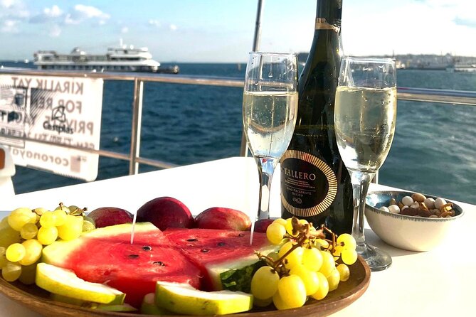 Sunset or Daytime Istanbul Guided Luxury Yacht Cruise with Snacks - Group Size, Guide Quality, and Comfort