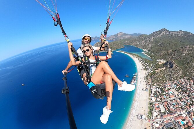 Tandem Paragliding Flight Experience Babadağ Mountain Fethiye - The flight over Ölüdeniz