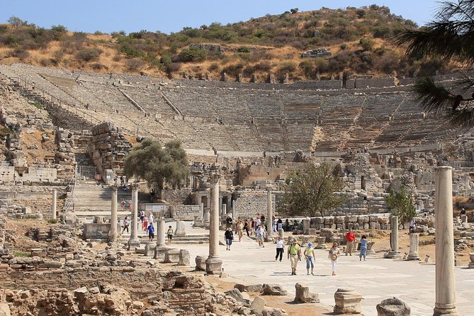 Top-Rated Ephesus and House of Virgin Mary Tour for Cruisers - Walking through the ancient city of Ephesus