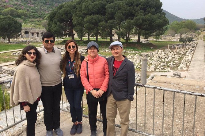 Top-Rated: Ephesus & Artemis Tour for Cruisers WITH ENTRY TICKETS - Walking through Ephesus for two hours