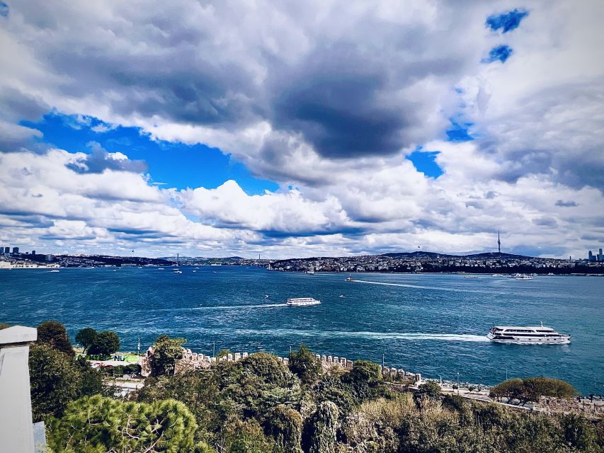 Topkapi Palace&Harem-Guided Tour-Skip lines- All tickets inc - The fourth courtyard and the Bosporus view