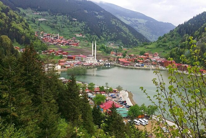 Uzungol Tour: Full-Day Nature Adventure with Tea Factory Visit - Seeing Uzungöl from the observation terrace